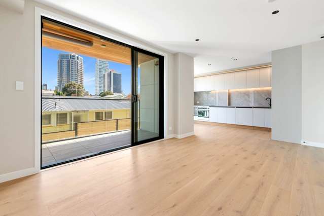 2/12 Burns Avenue Takapuna_2