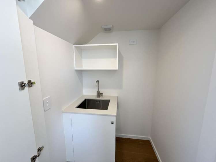 2/126 Roker Street 1535_6