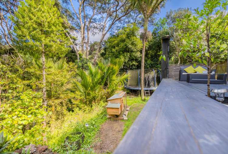 33 Warner Park Avenue Laingholm_19