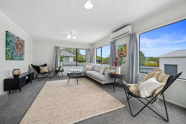 3 Monarch Grove Maoribank_2