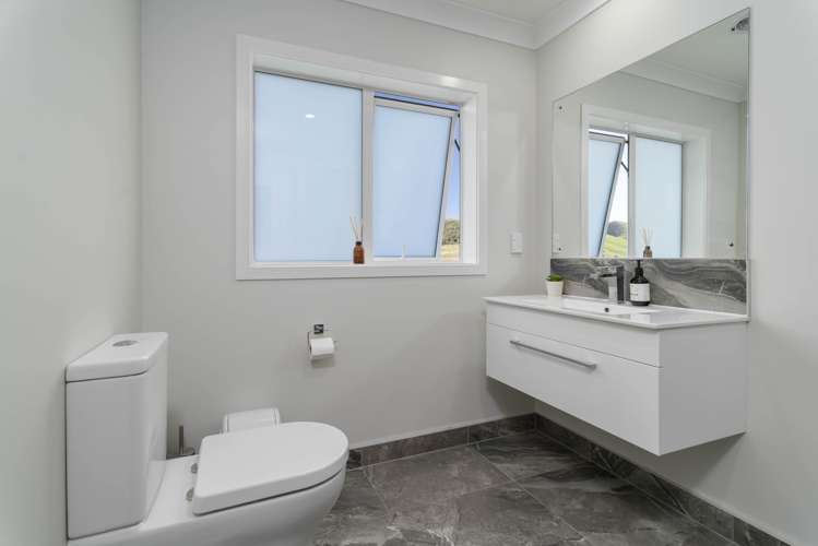 1 Hattersley Grove Churton Park_26