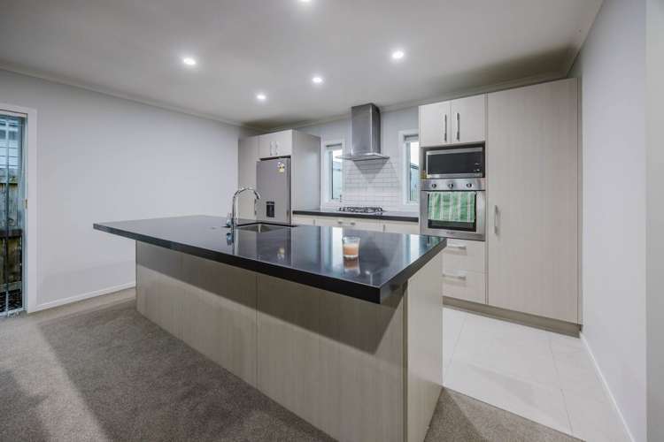 23 Soaring Bird Drive Takanini_21