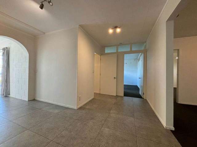 15 Ellesmere Crescent Pakuranga Heights_2