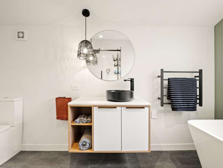 69 Barr Street Kenmure_14