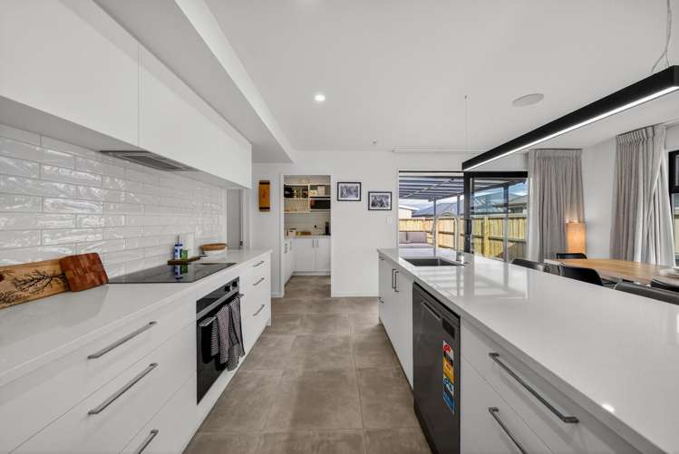 23 Monarch Drive_3