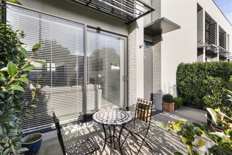 32a Bluegrey Avenue Stonefields_25