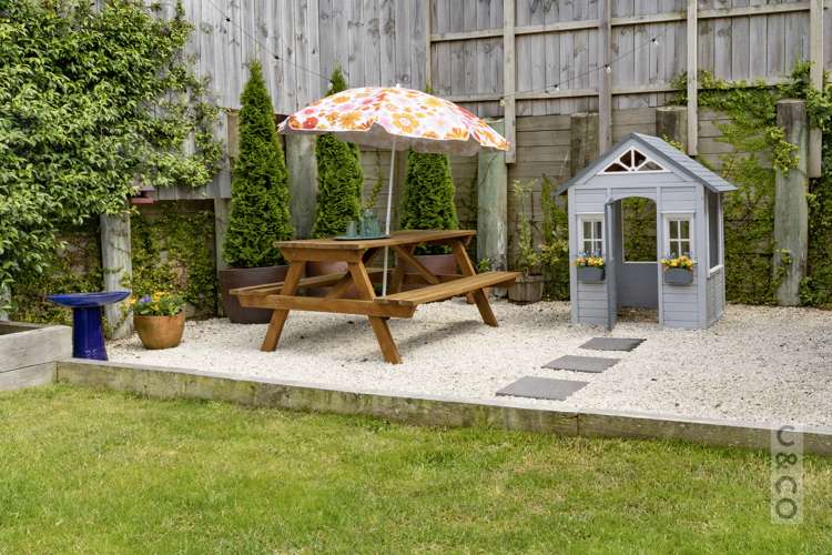 14 Dinning Road Riverhead_28