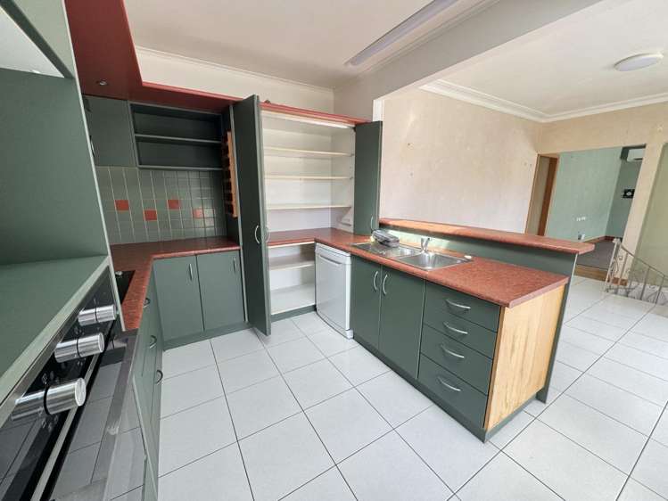 145 Golf Road 11422_6