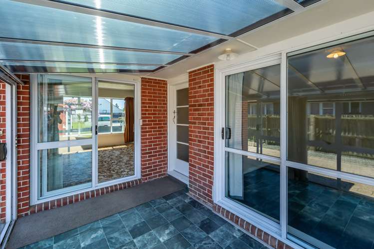 90 Neill Street Hornby_11