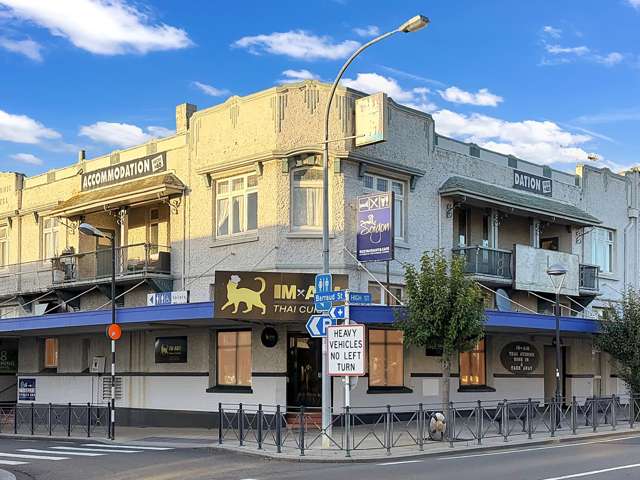 Investment opportunity. Prime CBD corner site