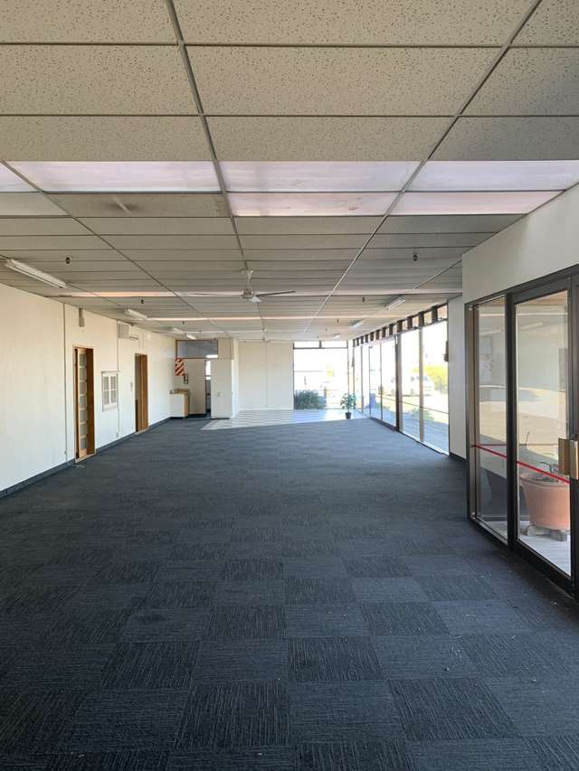 139 Wairau Road Wairau Valley, North Shore City_2