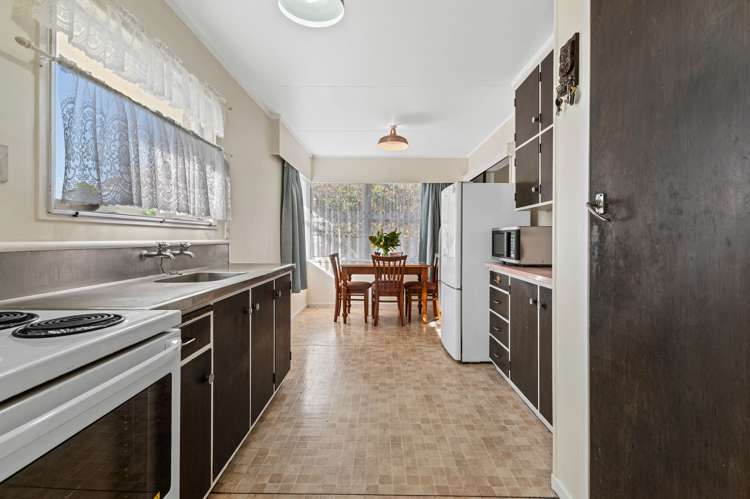 37 Alison Street Mangakakahi_5