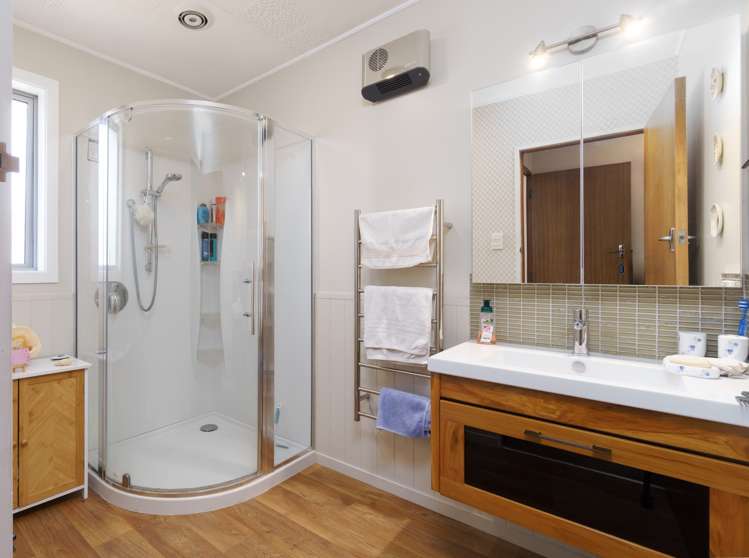 77 Russell Street Alexandra_13