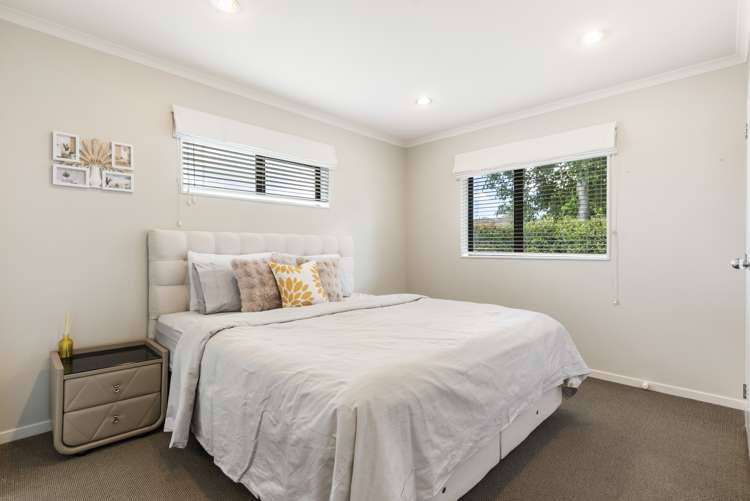 63a Royal Road Massey_7