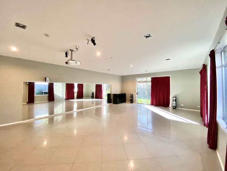 12 Armstrong Farm Drive East Tamaki Heights_10