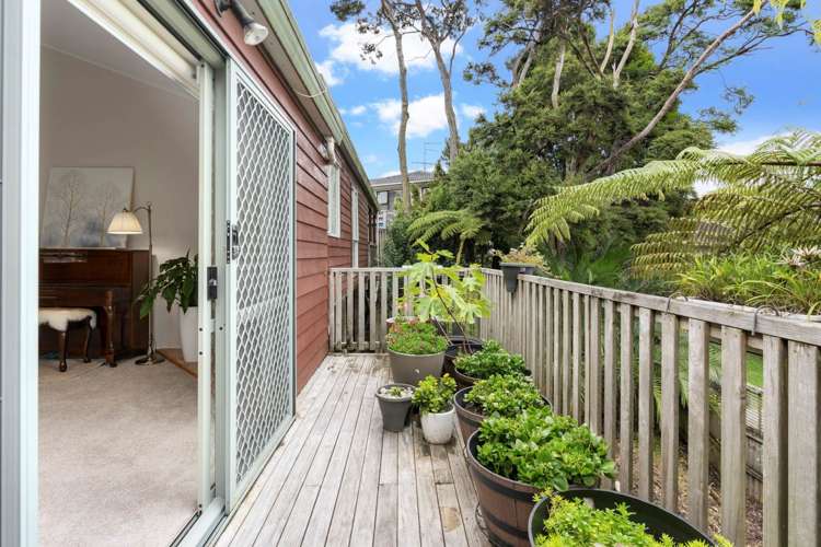 2/15 Contessa Drive Glenfield_9