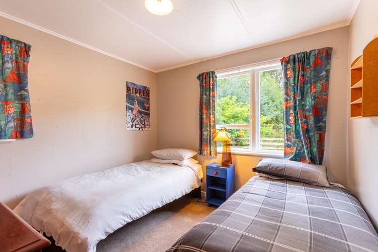 1/2497 Coast Road Pongaroa_14