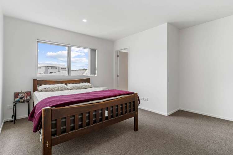 100B Point England Road Pt England_10