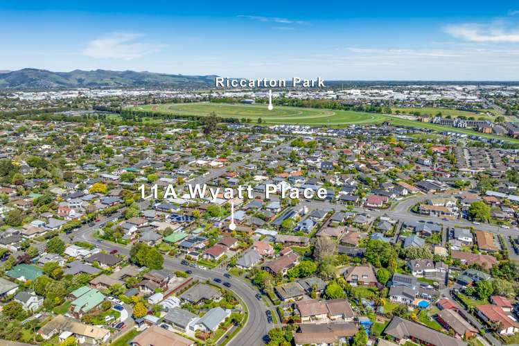 11a Wyatt Place Russley_23