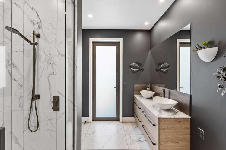 171 Eskridge Drive Bay View_15