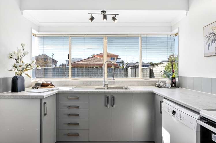19 Moreland Avenue Pukete_8