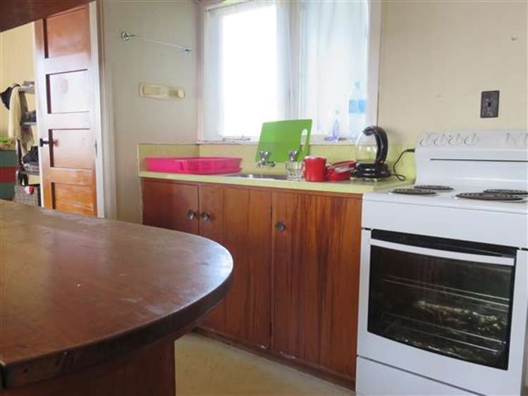 3 Fruitvale Road New Lynn_3