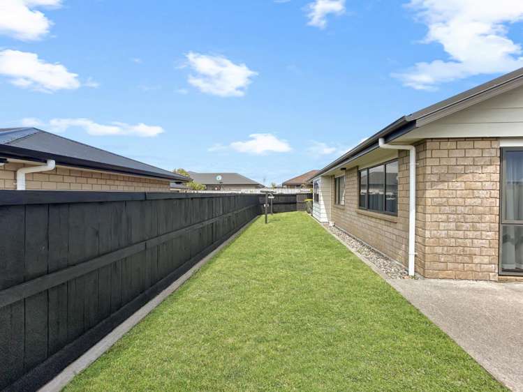 24 Coby Sydney Drive 10825_21