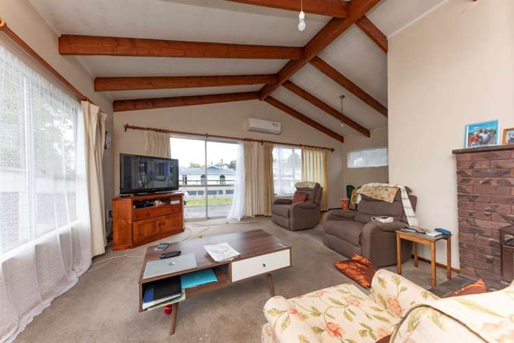5 John F Kennedy Place Glen Eden_3