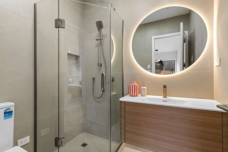 26 Ara Taha Crescent Orewa_13