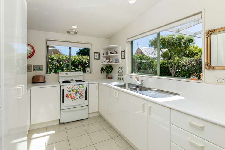 9/34 Waipuia Place Greenhithe_6