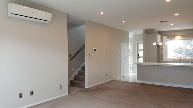 44 Pencaitland Drive Flat Bush_5