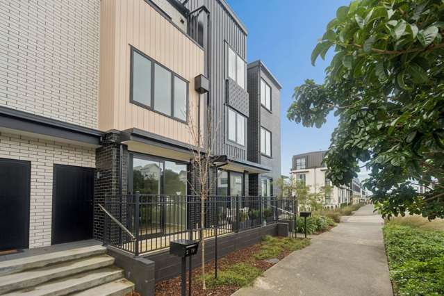 Architecturally Designed Townhouse in Long Bay...