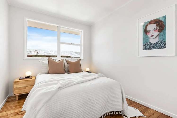 1/12A Inkerman Street 10051_7