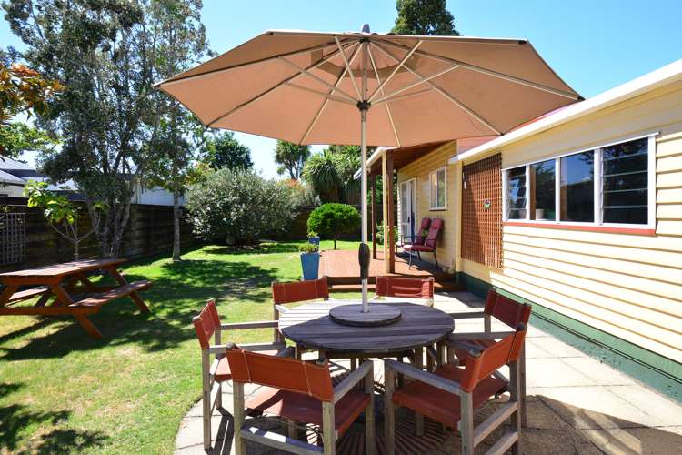 2 Saint Olpherts Avenue Hamilton East_19
