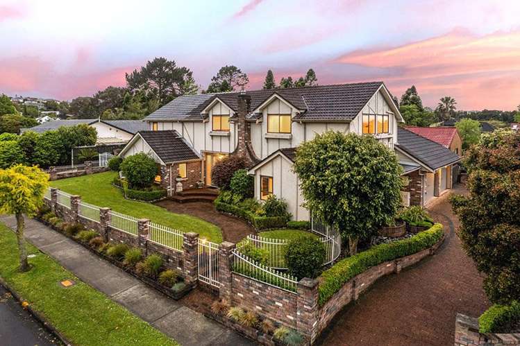 102 Chelsea View Drive_0