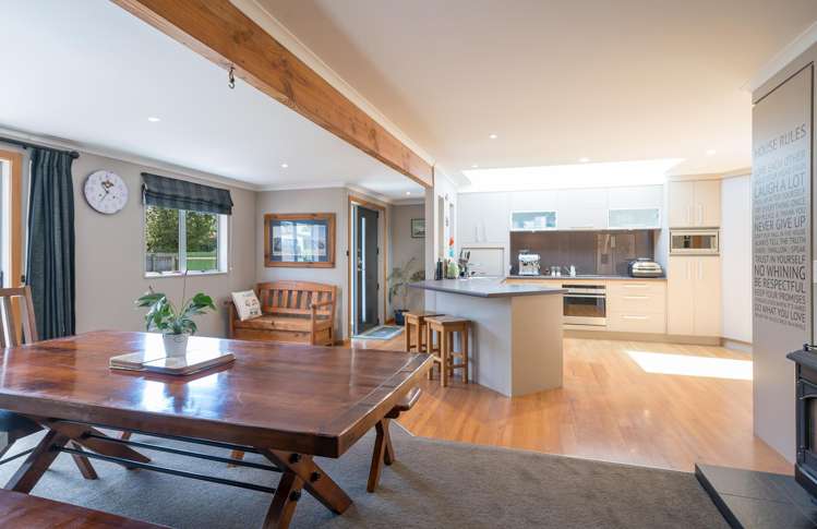 2 Collins Road Richmond_9