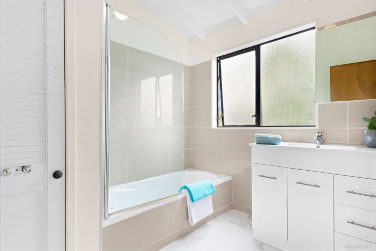 3/2 Taylor Street Blockhouse Bay_10