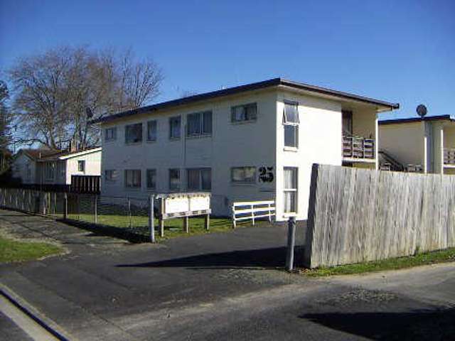 Tidy One Bedroom Upstairs Unit