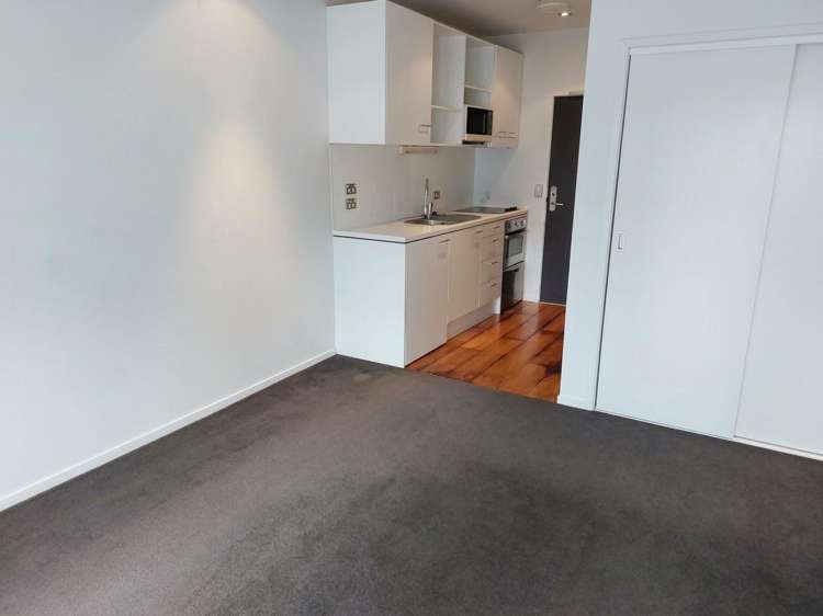 4J/16 Gore Street Auckland Central_3