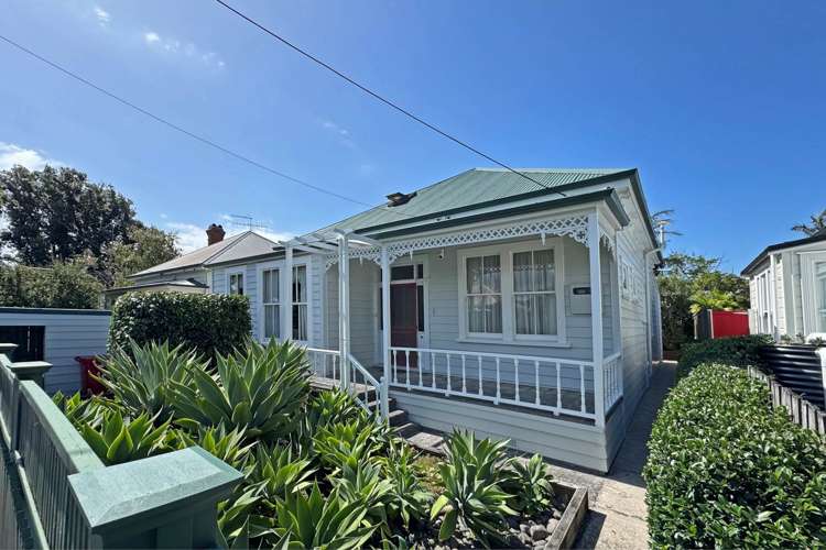 4 Tainui Road Devonport_28