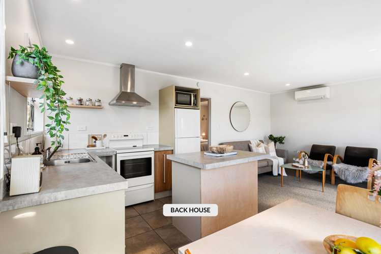 57 Onewa Road Northcote_21