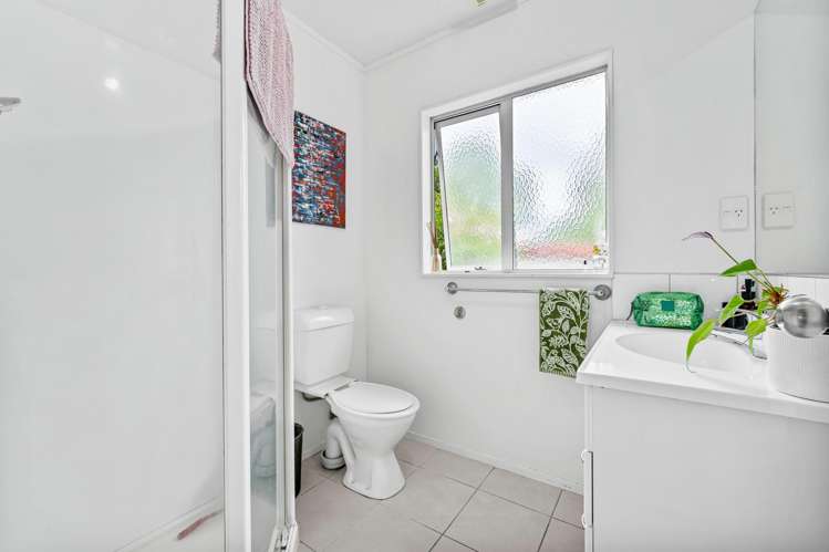 9B Woodvale Road Glen Eden_15