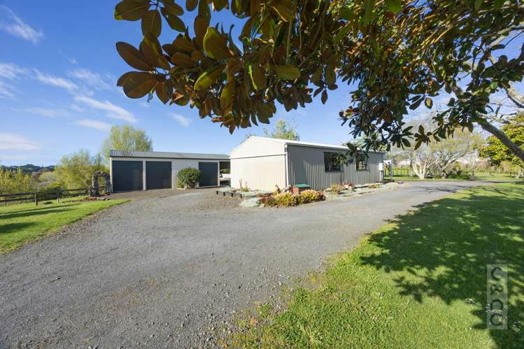 1224 State Highway 16 Waimauku_11