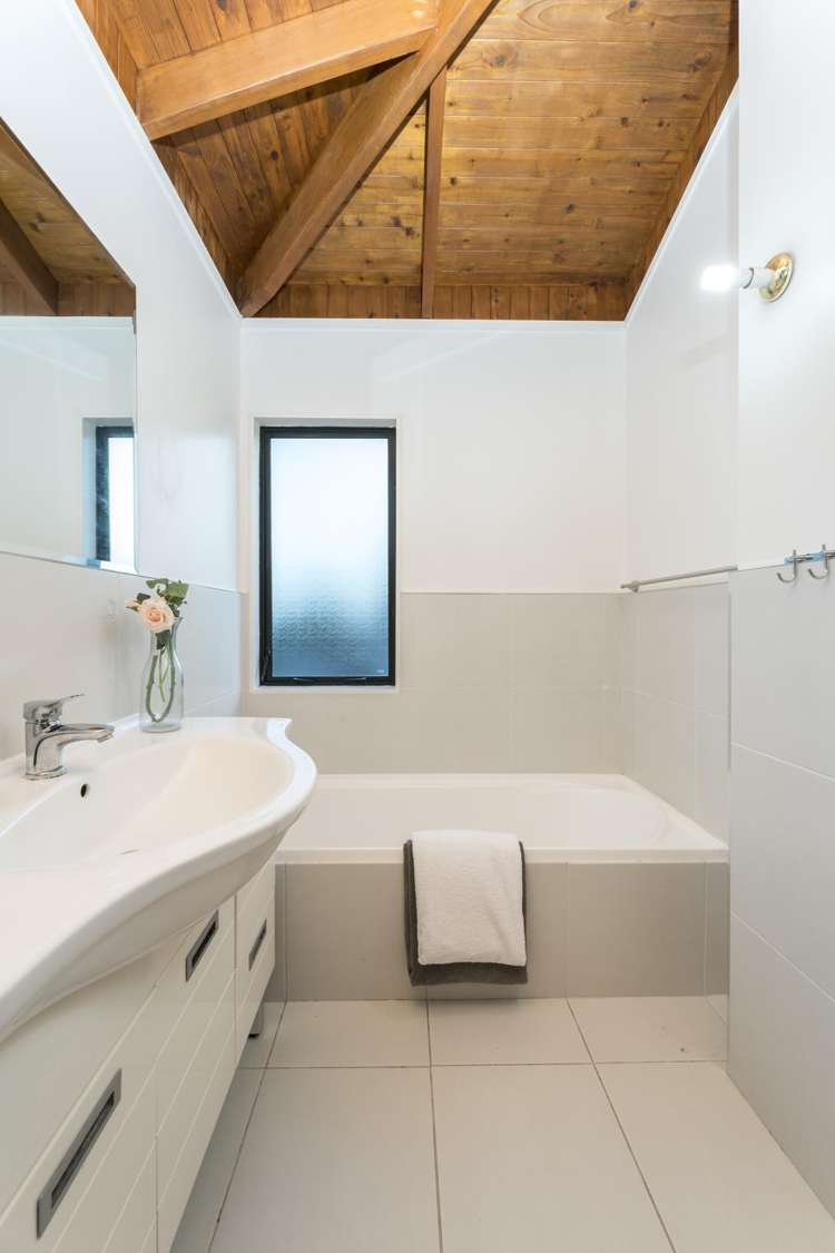 247A Great North Road Henderson_18