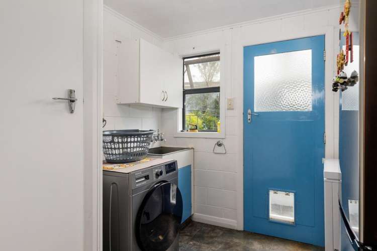 21 Newbourne Cresent Redwoodtown_11