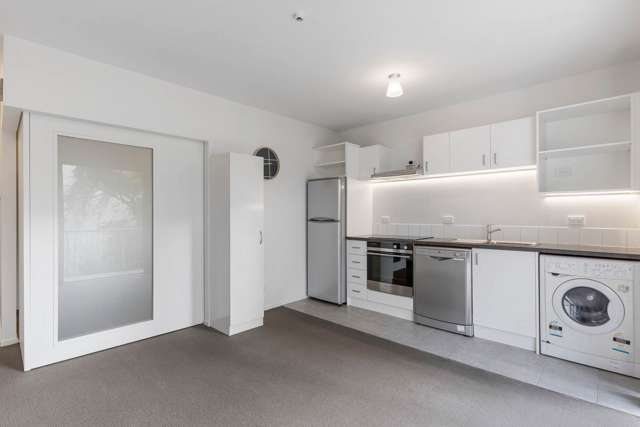 311/10 Flower Street Eden Terrace_2