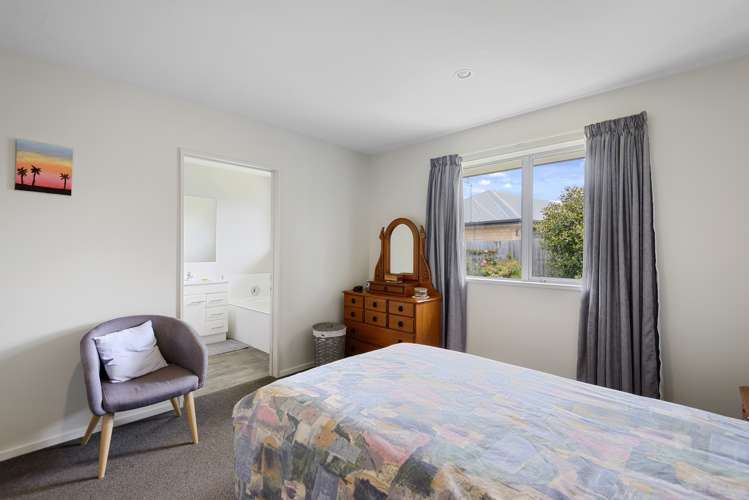 39b North Terrace Darfield_11