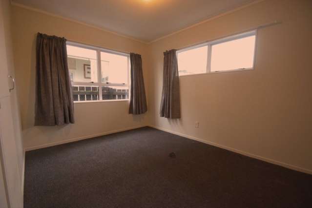 2/221 Buckland Road Mangere East_3