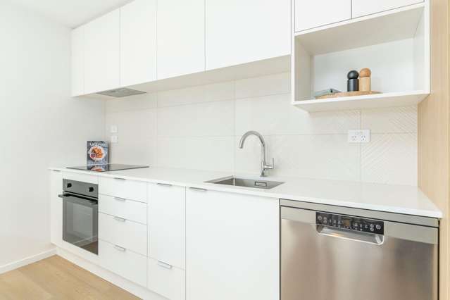 803/2B Te Ara Taurapa Point Chevalier_3