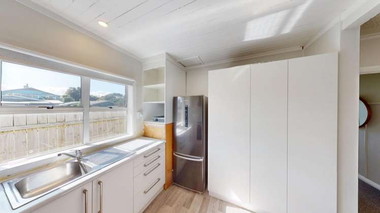27 Karewa Street Castlecliff_2